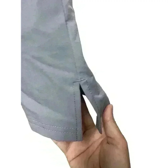 Jaanuu‎ Women's 2-Pocket Tuck-in Scrub Top - Picture 3 of 9